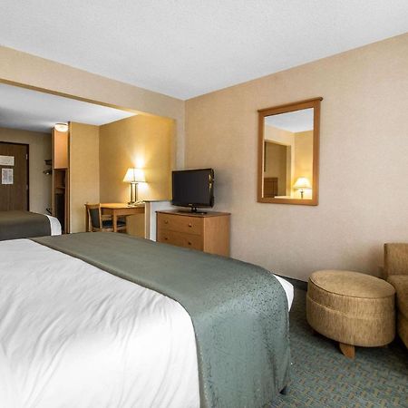 Quality Inn Dubuque On Hwy 20 Zewnętrze zdjęcie