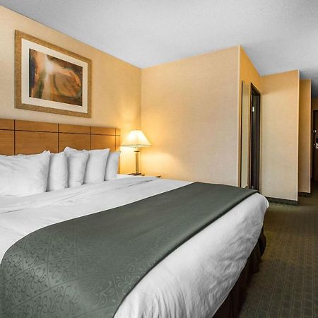 Quality Inn Dubuque On Hwy 20 Zewnętrze zdjęcie