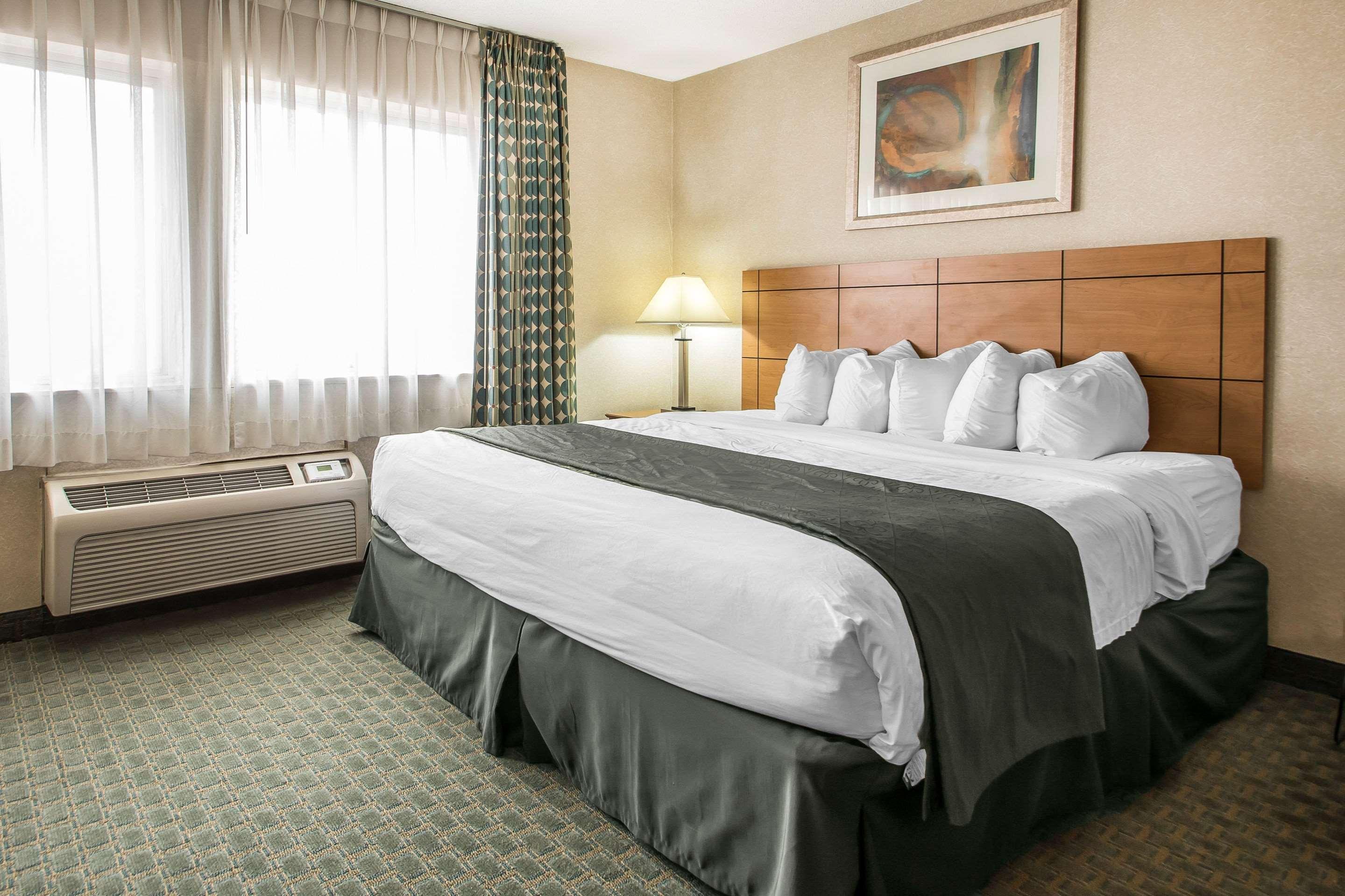 Quality Inn Dubuque On Hwy 20 Zewnętrze zdjęcie