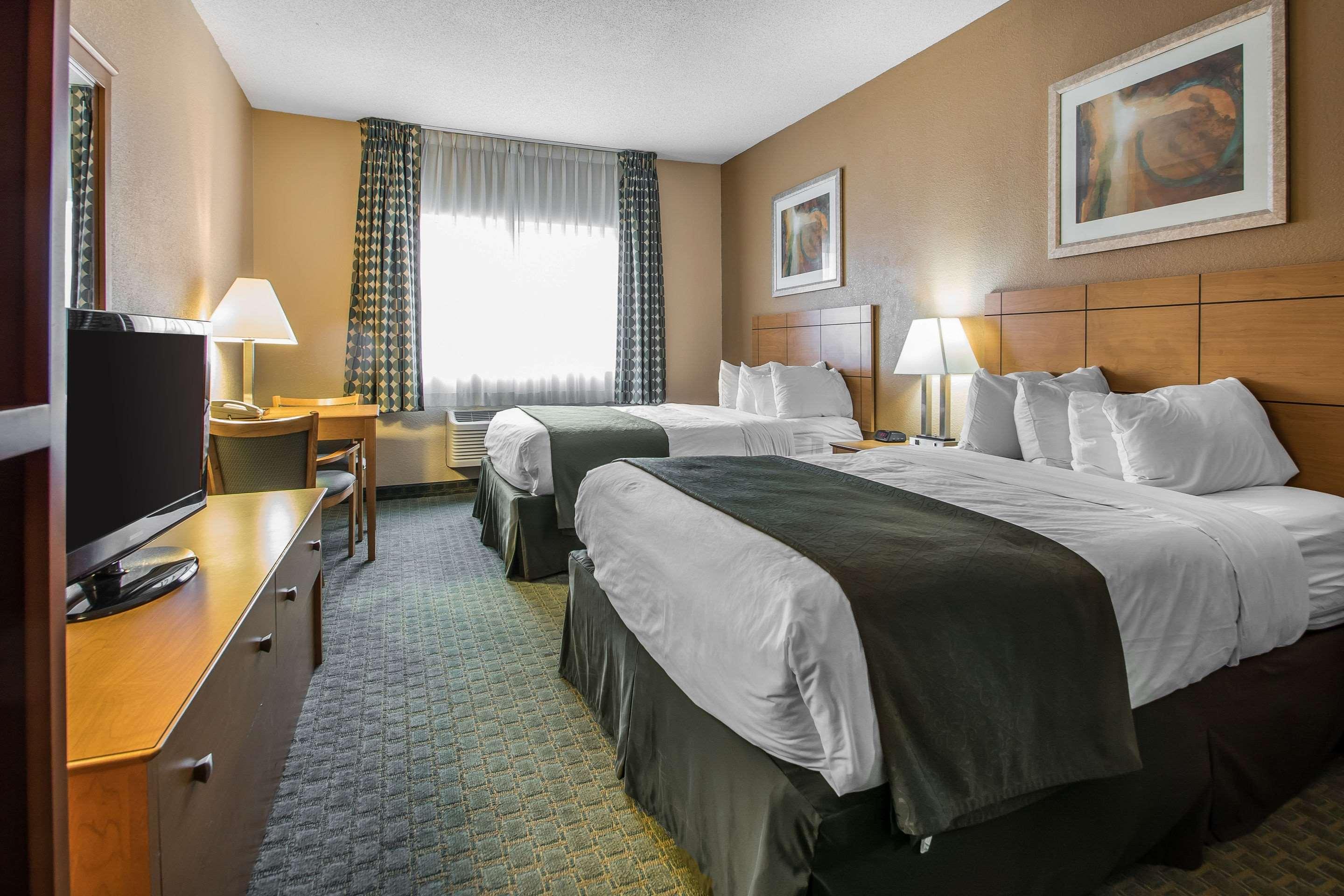 Quality Inn Dubuque On Hwy 20 Zewnętrze zdjęcie