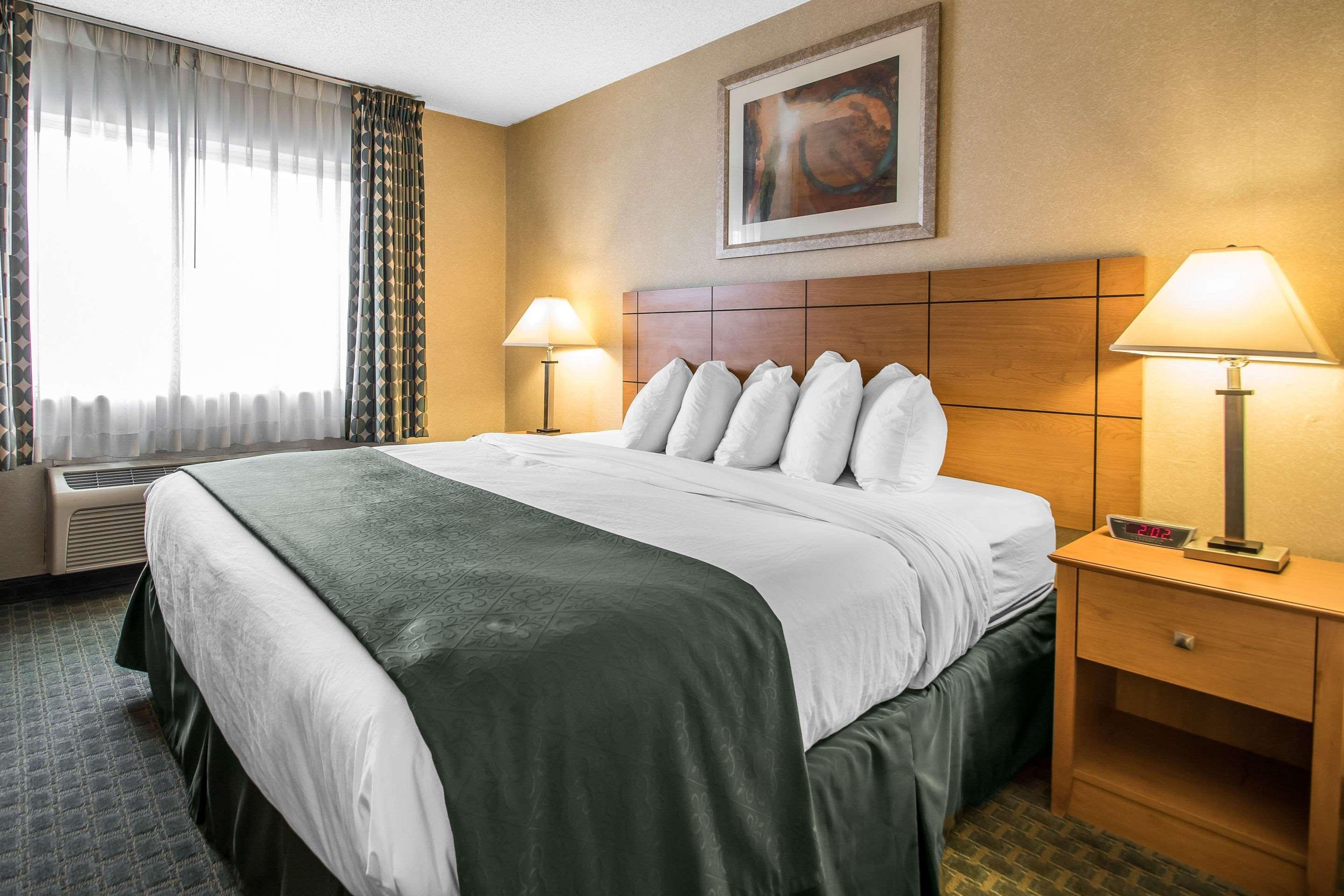 Quality Inn Dubuque On Hwy 20 Zewnętrze zdjęcie