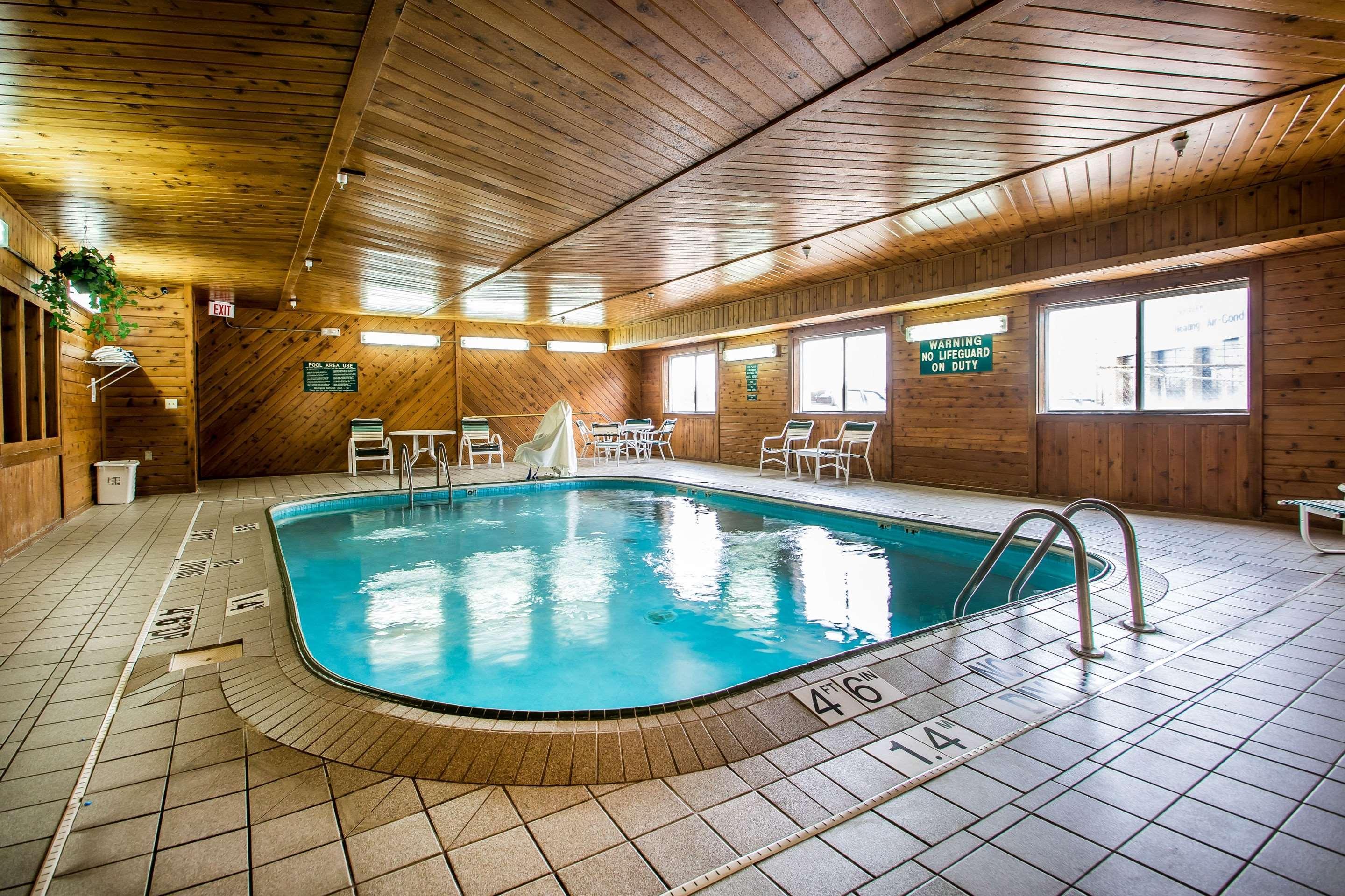 Quality Inn Dubuque On Hwy 20 Zewnętrze zdjęcie