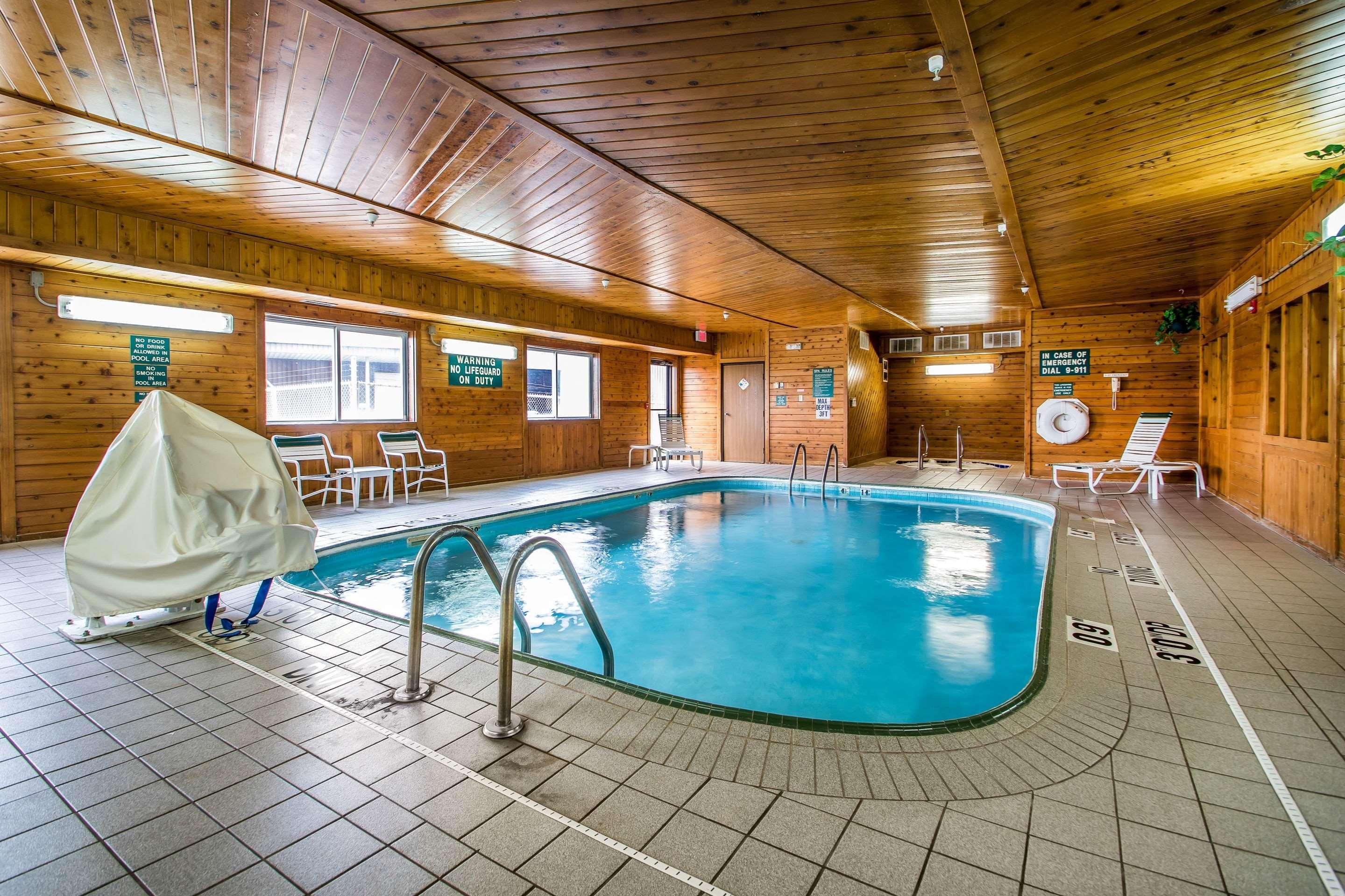 Quality Inn Dubuque On Hwy 20 Zewnętrze zdjęcie