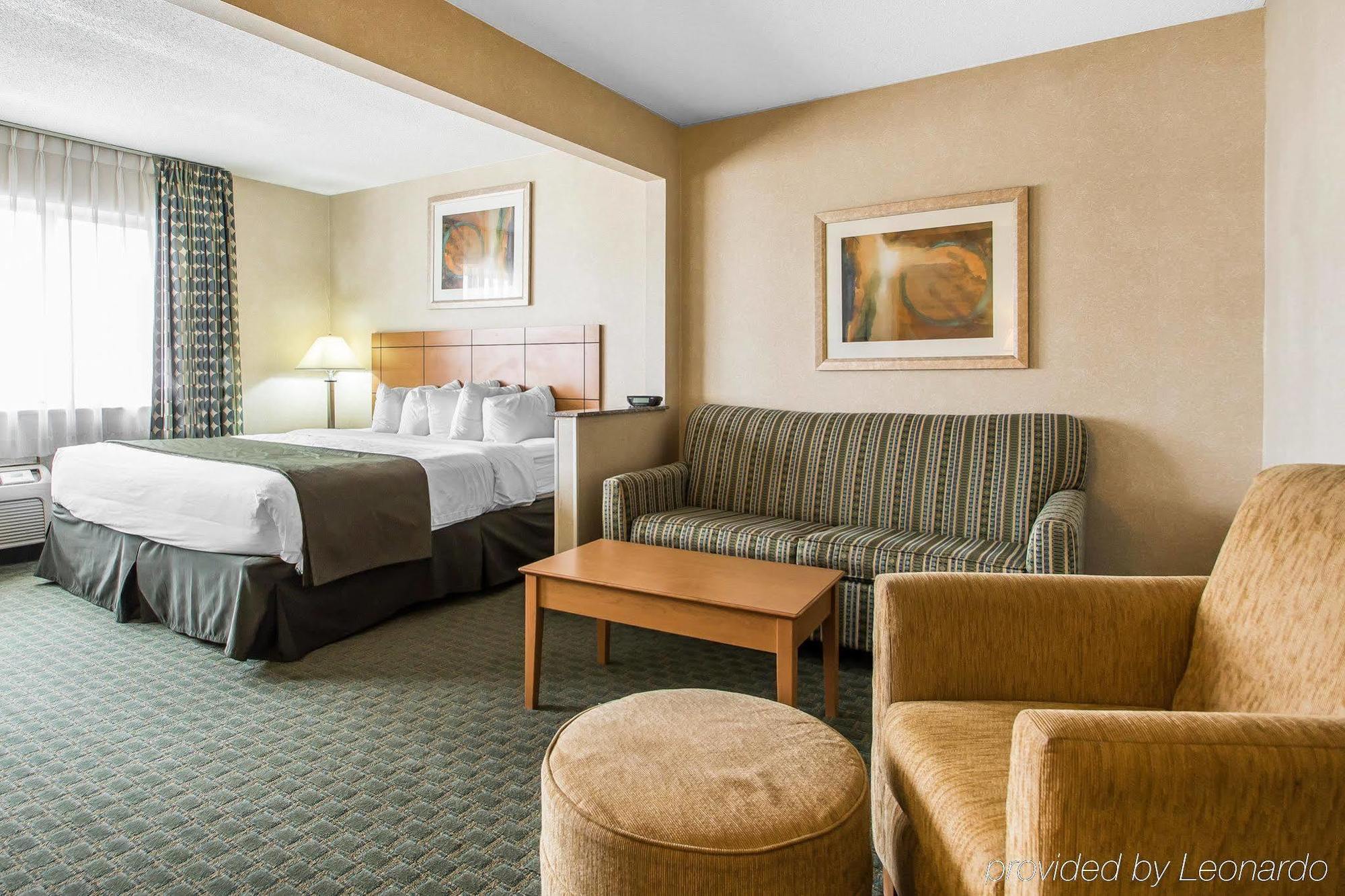 Quality Inn Dubuque On Hwy 20 Zewnętrze zdjęcie